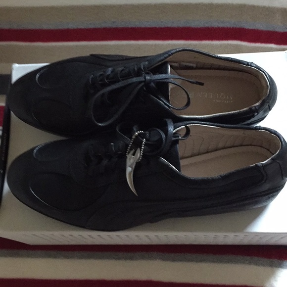 NWT Alexander McQueen x Puma Black Leather Sneaker - Picture 4 of 5